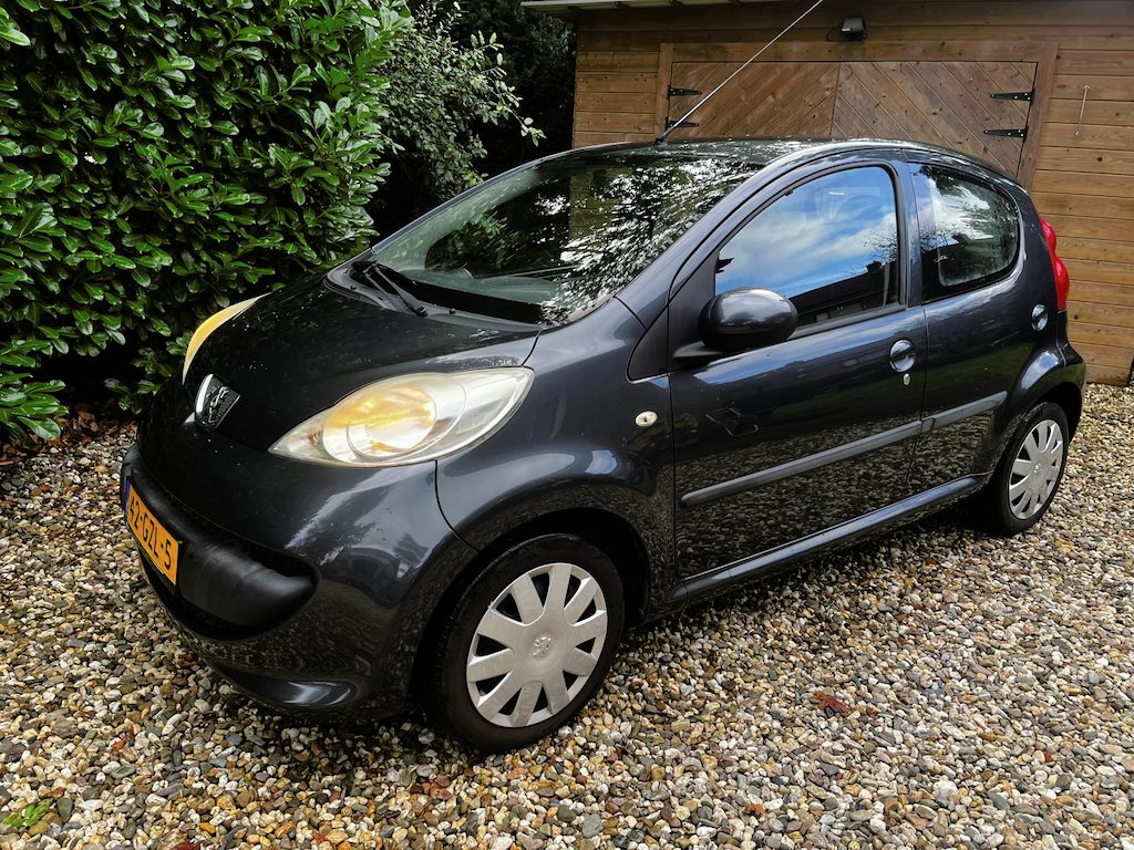 Peugeot 107 RIJKAAR/APK/HISTORY/BEURT/NAP/AIRCO/5drs//DIREKT MEE