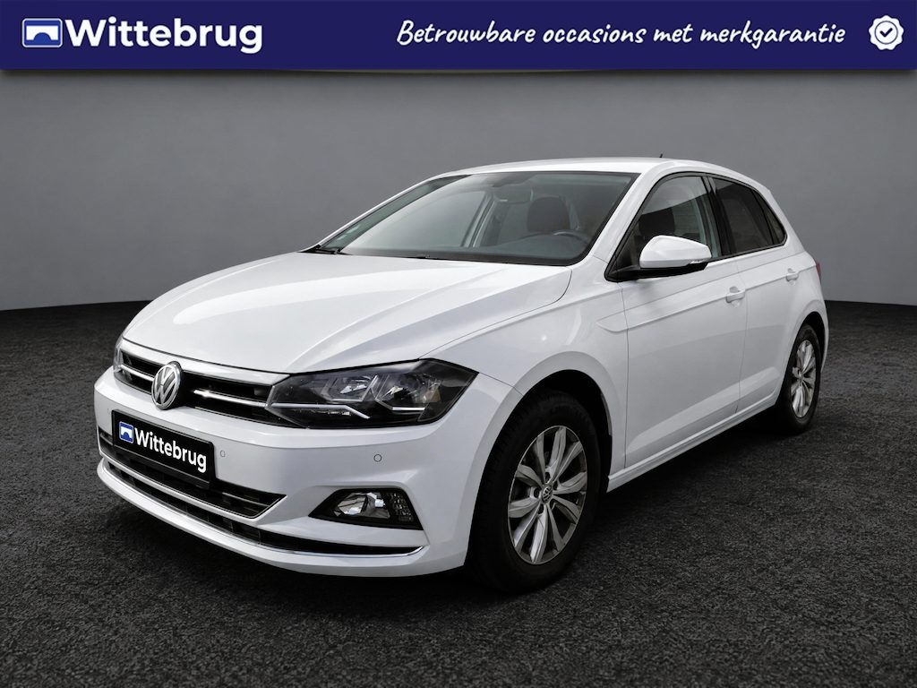 Volkswagen Polo 1.0 TSI 116pk Highline DSG Automaat / Navigatie by App-connect / Clima /Parkeersensoren / Winterpakket / 16"LM velgen / Licht & Zicht pakket