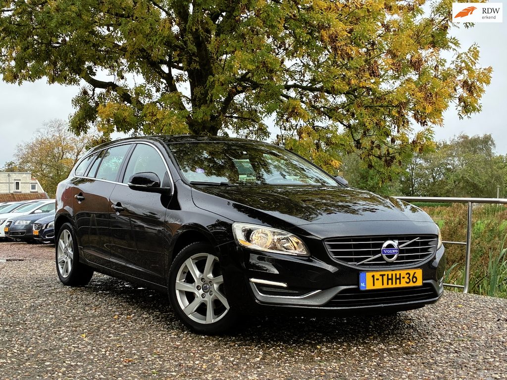 Volvo V60 1.6 T4 Summum | Leder + Memory + Clima + Cruise nu € 7.975,-!!!