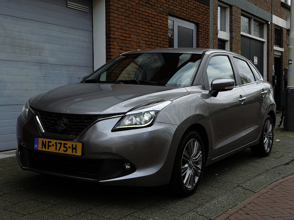 Suzuki Baleno 1.2 Smart Hybrid High Executive Adaptief Cruise Camera Carplay StoelVerwarming Nette Auto