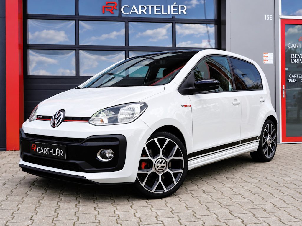 Volkswagen Up! 1.0 TSI GTI | Cruisecontrol | Stoelverwarming | Beats | Parkeersensoren | 6 Versnellingen | APK t/m nov 27 | Nette Auto