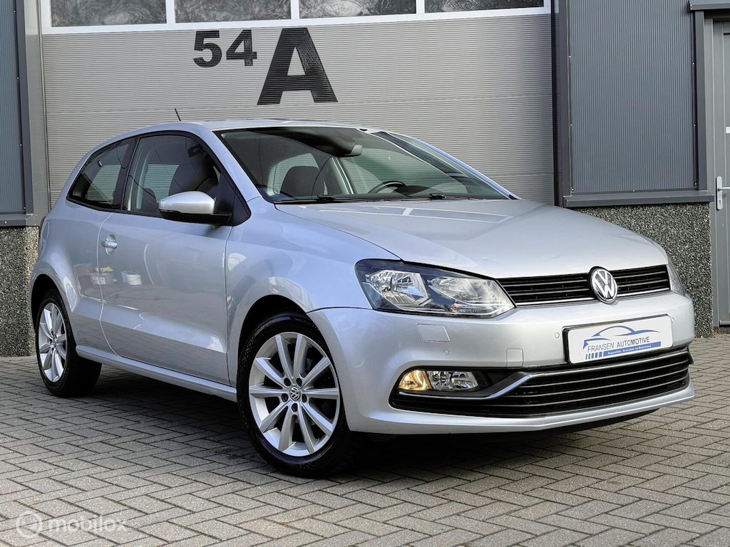 Volkswagen Polo 1.2 TSI Highline 2017 Stoelverwarming/navi