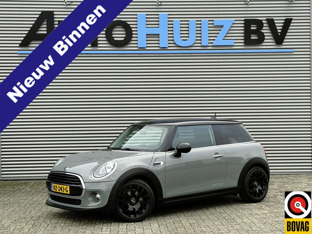 MINI Cooper 3-Deurs 1.5 136 PK Salt Business Cruise Control Airco Navigatie 17 Inch 4S Banden