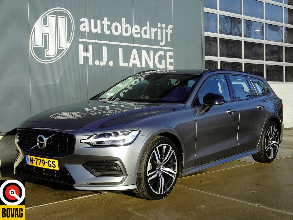 Volvo V60 2.0 B3 Momentum Advantage