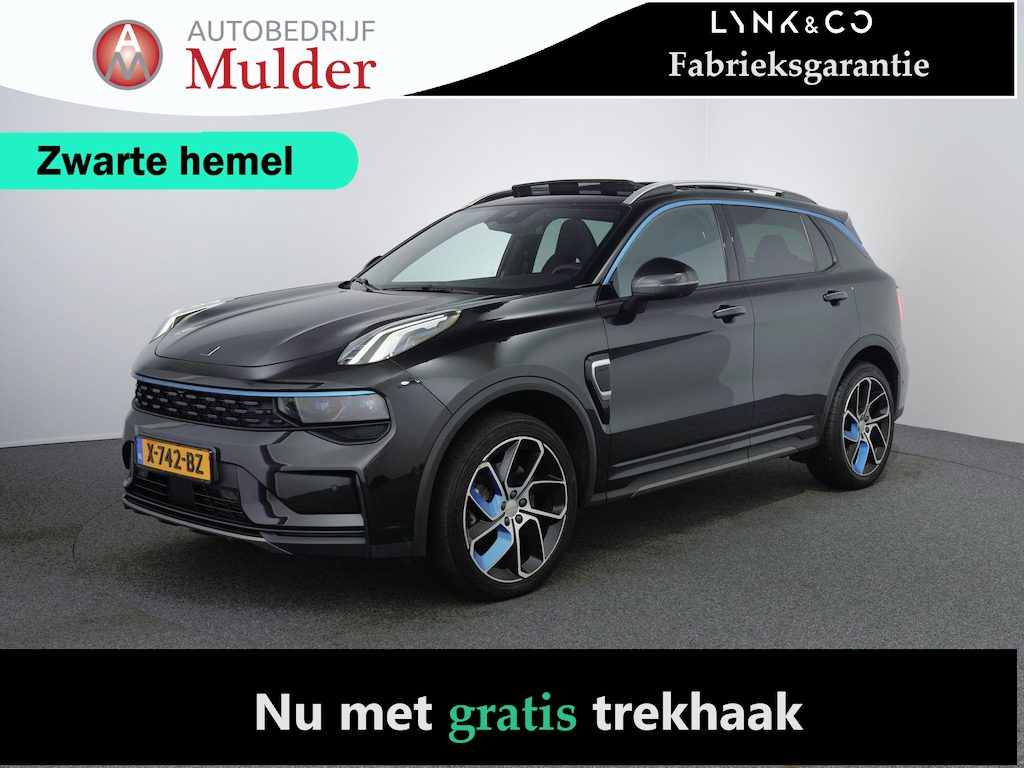 Lynk & Co 01 1.5 | ACC | 360 Camera | Zwarte hemel | Pano | Stoelverwarming |
