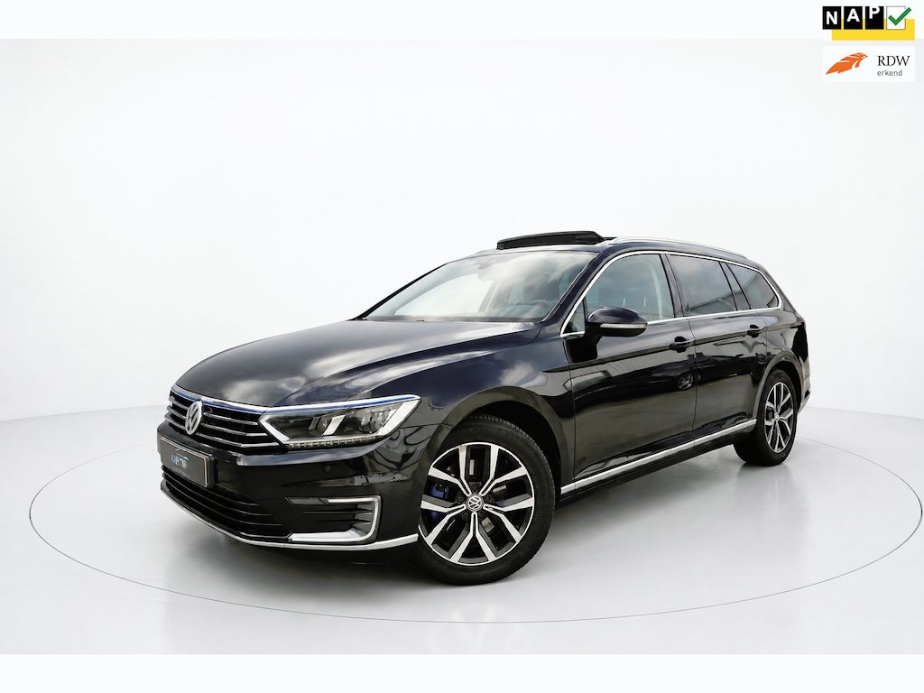 Volkswagen Passat Variant 1.4 TSI GTE PANO TREKH STOELVW