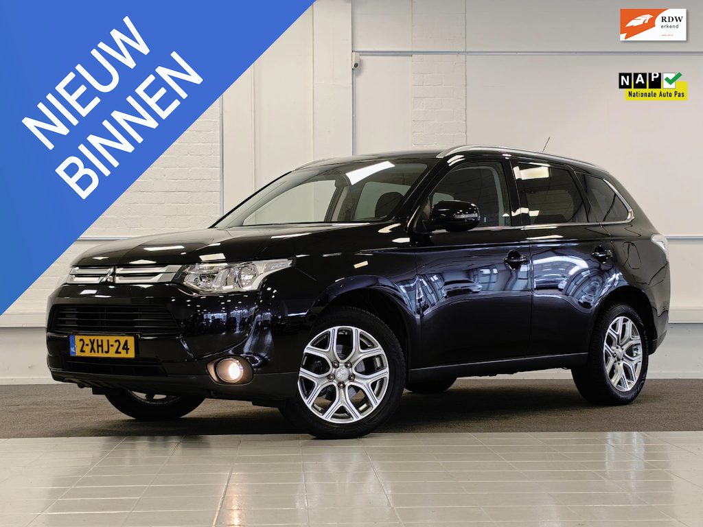 Mitsubishi Outlander 2.0i 16V Business Edition 7Pers. Allseason Navi Cruise Clima