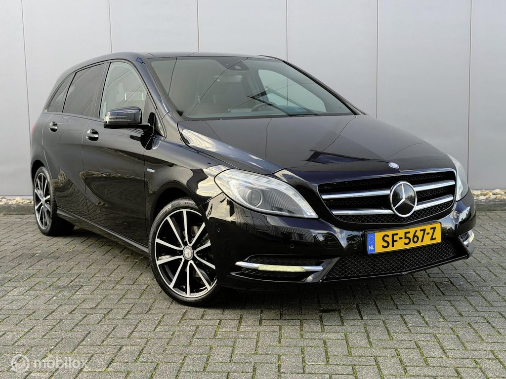 Mercedes-Benz B-klasse 200 Ambition|AUTOMAAT|PANO|BOMVOL|