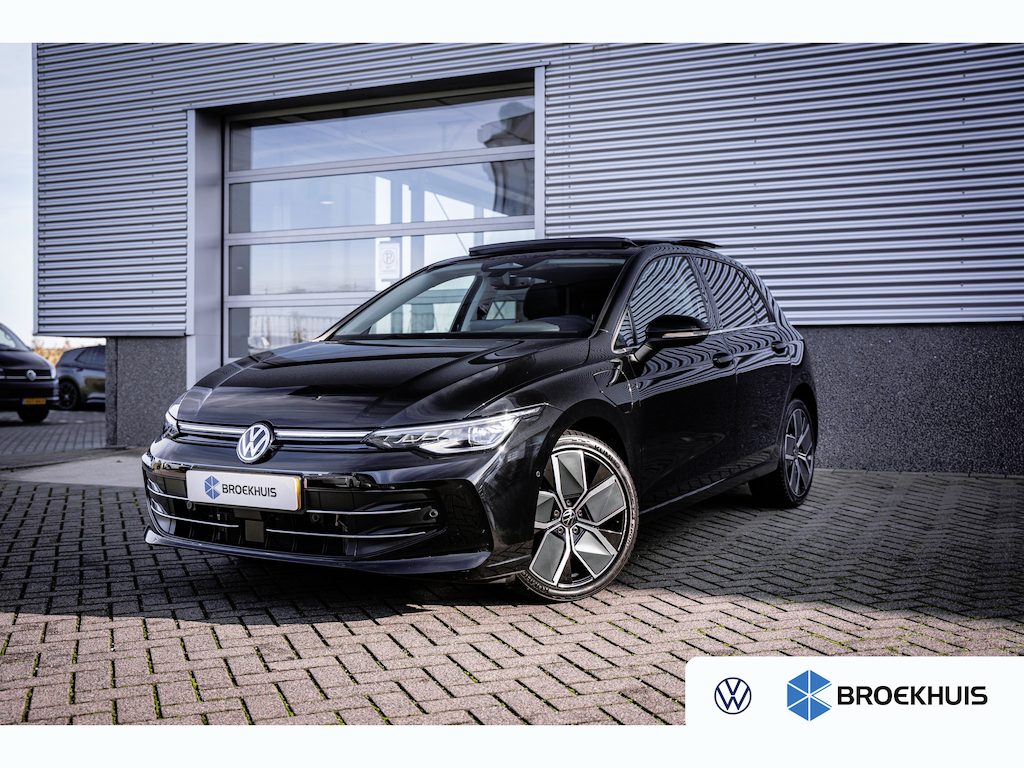 Volkswagen Golf 1.5 eHybrid Style Edition | Achteruitrijcamera | Airco (automatisch) | Elektrisch glazen panorama-dak
