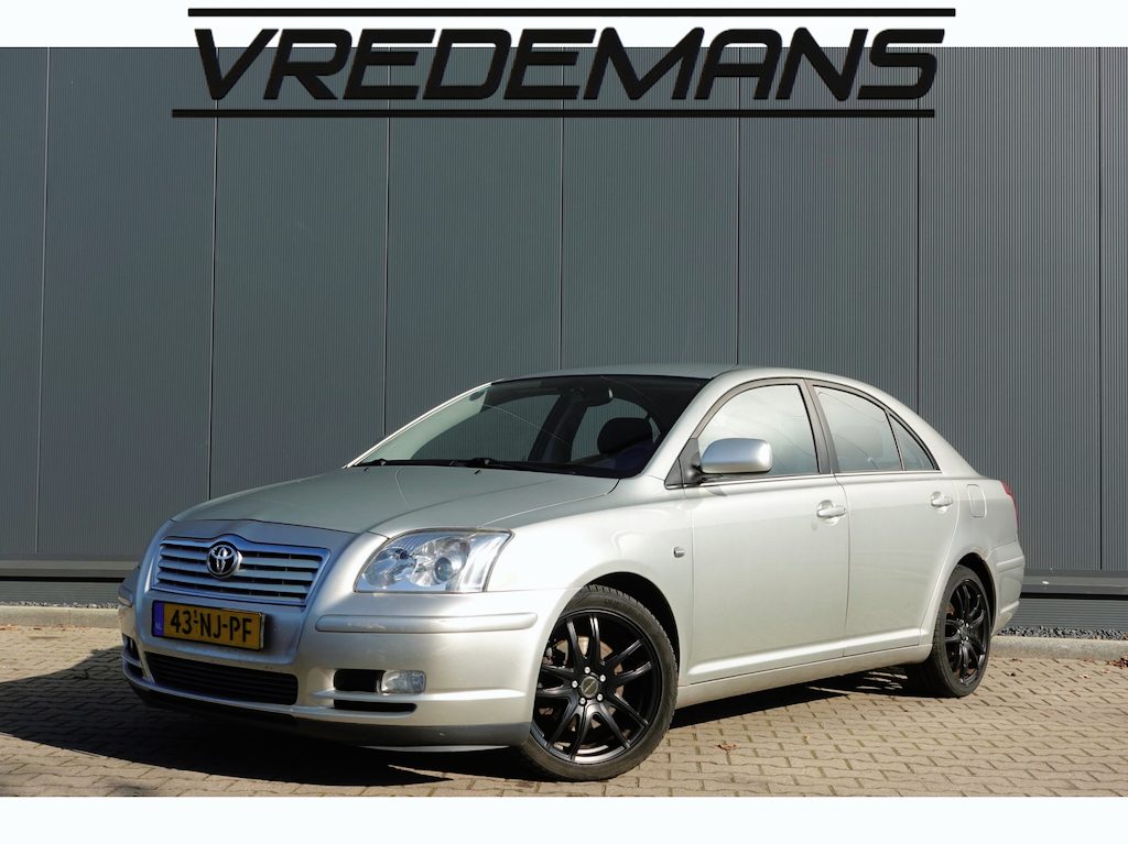 Toyota Avensis 2.0 VVTi Linea Luna