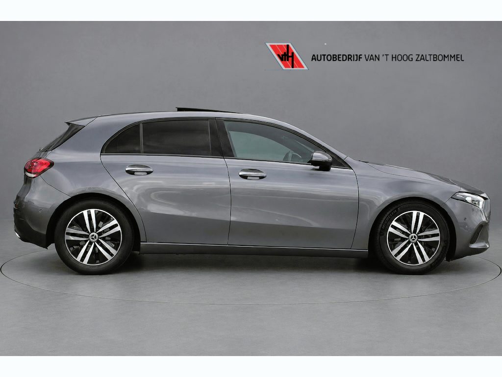Mercedes-Benz A-klasse 200 AUT7 Luxury Line PANORAMADAK LEDER SFEER KEY-LESS GO