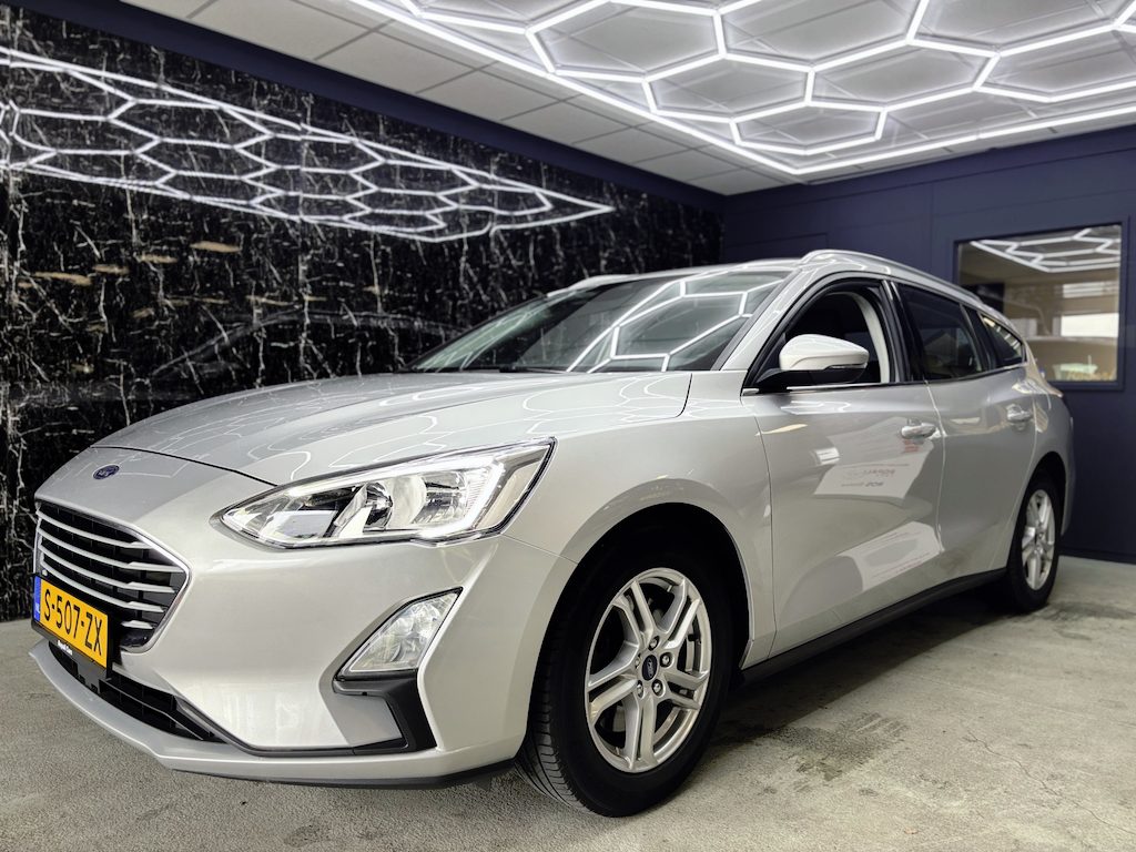 Ford Focus Wagon 1.0 EcoBoost Titanium Business