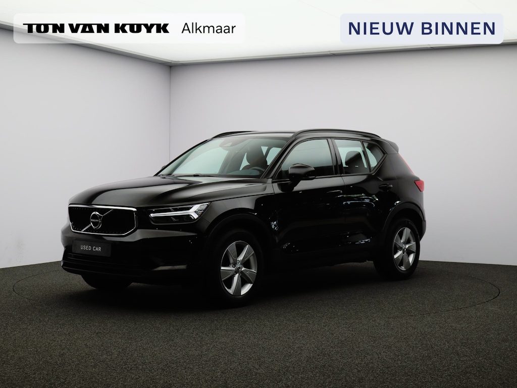 Volvo XC40 1.5 T2 Momentum / Trekhaak / Stoel+Stuurverwarming / Carplay / Parkeercamera / Navigatie / Cruise Control /