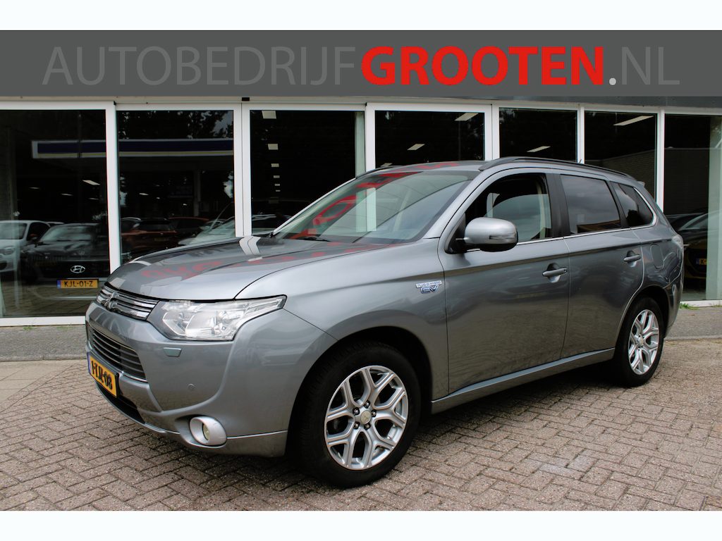 Mitsubishi Outlander 2.0 PHEV instyle