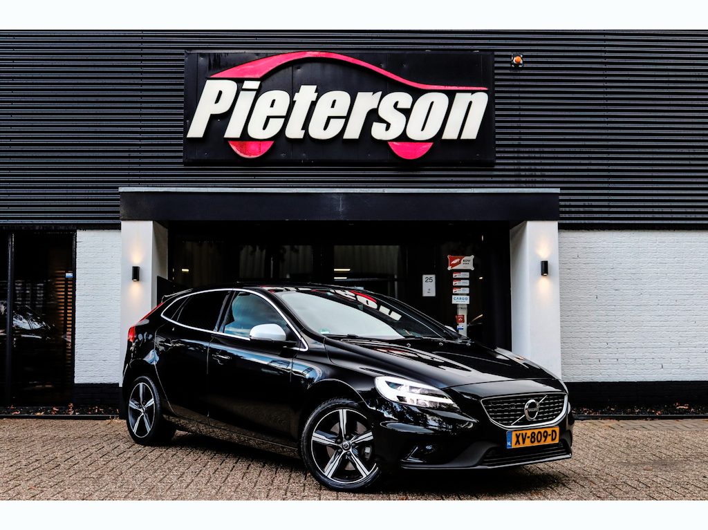 Volvo V40 1.5 T3 Polar+ R-Design NAP BTW PANO H&K MEMORY