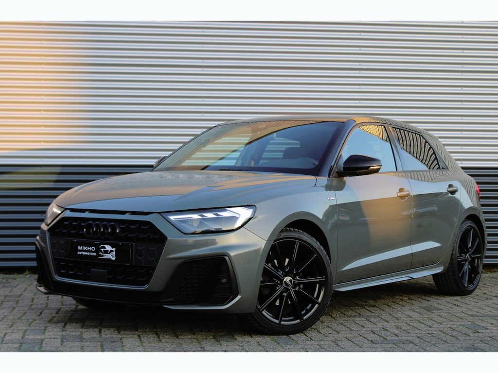 Audi A1 Sportback 35 TFSI 3x S-line | Edition one | Camera | Lane assist | LED | Apple carplay | Keyless | Drive Select | Stoelver