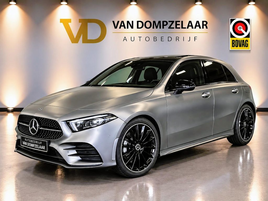 Mercedes-Benz A-klasse 200 Premium Plus AUTOMAAT / AMG PAKKET / PANODAK / ELEC.STOELEN / NAVI / ORG.MATGRIJS / HUD / BURMESTER / CAMERA /