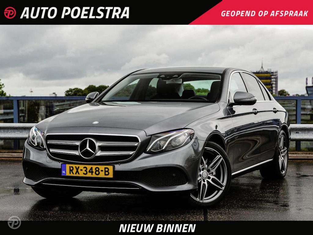 Mercedes-Benz E-klasse 220 d 220 d Ambition | Leder | HUD | Widescreen | Trekhaak | Camera | Stoelverwarming | LED | Sfeerverlichting | Apple Carplay/Android Auto | 19"