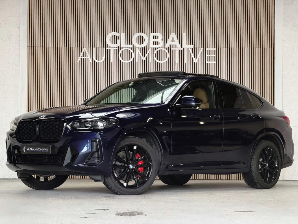BMW X4 XDrive30i High Executive M Sport - M Stoelen - Panoramadak - Tansanitblau