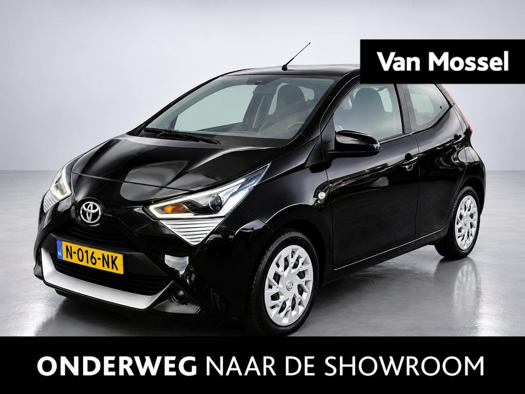 Toyota Aygo 1.0 VVT-i x-play | Wordt Verwacht | Apple Carplay / Android Auto | Navigatie | Camera | Bluetooth | Airco