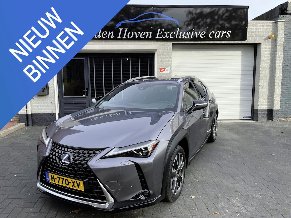 Lexus UX 250h AWD Executive Line Hybrid Full Options.