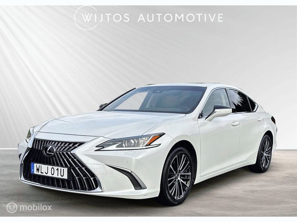 Lexus ES 300h Executive Line