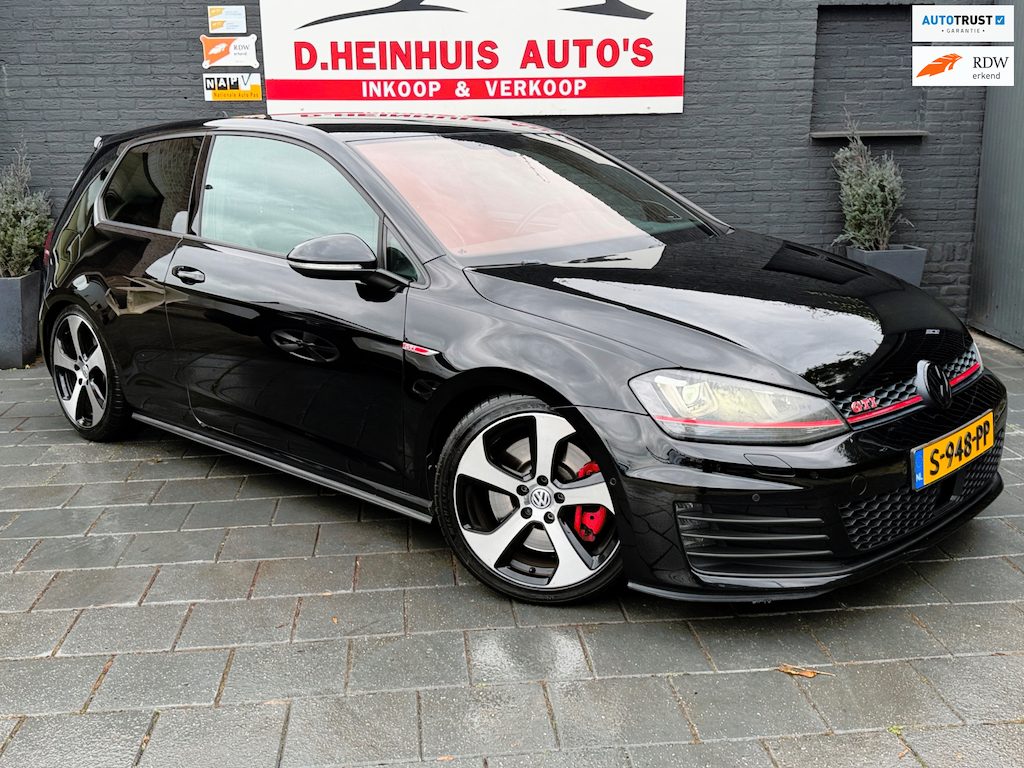 Volkswagen Golf 2.0 TSI GTI Performance|DSG|LEDER|DYNAUDIO