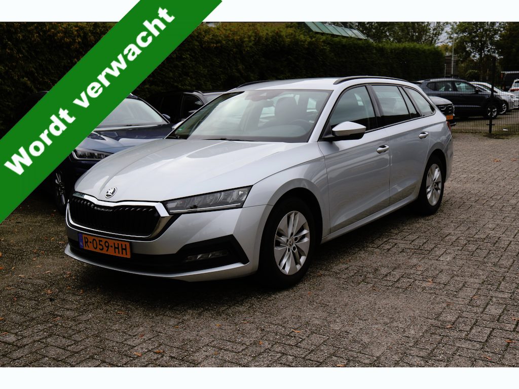 Skoda Octavia Combi 111PK TSI Ambition NL-Auto / Carplay,android / Led verl. / Clima