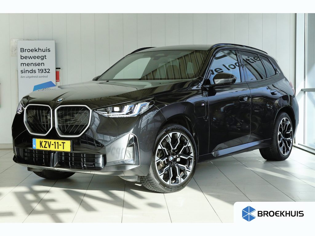BMW X3 30e xDrive M-Sport | Harman & Kardon | Head-up | 360 Camera | Panoramadak | Stoelverwarming | Iconic Glow | Memory | Adaptief Led |
