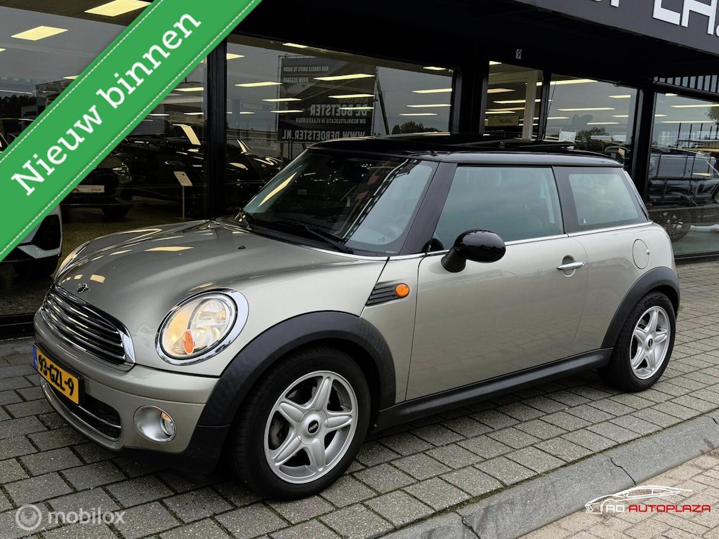 MINI Cooper 3-Deurs 1.6 D Chili Panorama/Automaat/Unieke NAP kmstand