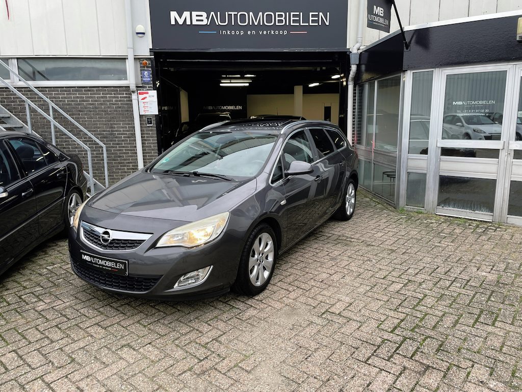 Opel Astra Sports Tourer 1.4 Turbo Edition/Sport/Airco/Navi/Schuifdak/APK/Trekhaak/Vol Opties!!