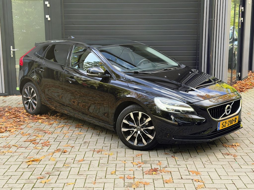Volvo V40 2.0 T3 Dynamic Edition