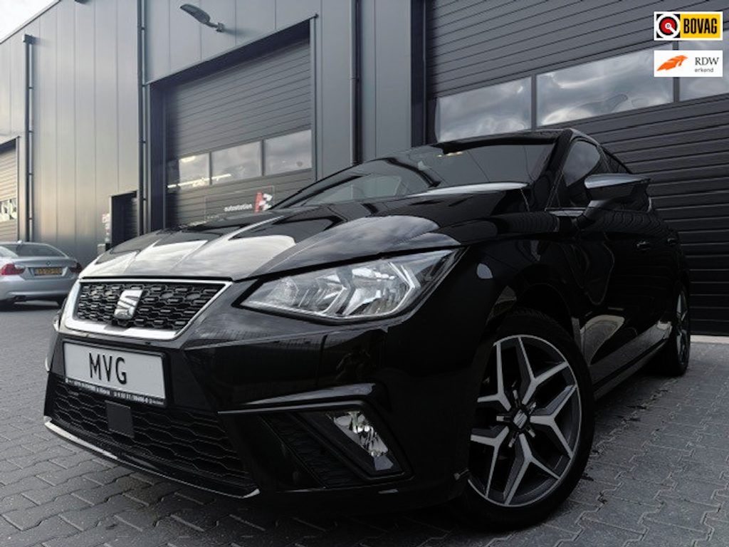 SEAT Ibiza 1.0 TSI Excellence|Carplay|Cruise|Stoel verw|Clima|Keyless|PDC|Beats|17" velgen|Sfeerverlichting|Dealer onderhouden|