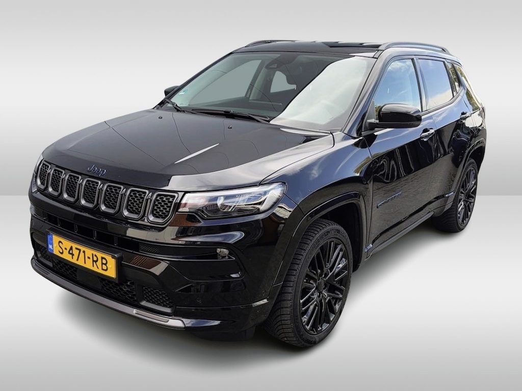 Jeep Compass 4xe 240 Plug-in Hybrid Electric S / Camera / Leder / CarPlay / Keyless / 19'' / Stuur+Stoelverwarming / DAB / ACC