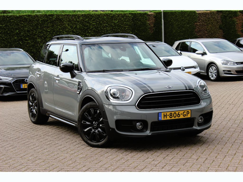 MINI Countryman Mini 1.5 Cooper Business Edition / Leder / Navigatie / Parkeerhulp V+A / Harman Kardon / 18'' / Cruise Control