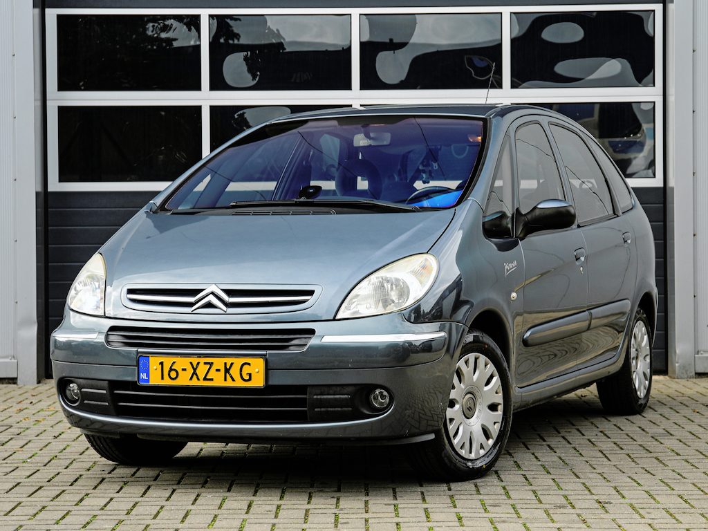 Citroën Xsara Picasso 1.6i-16V Image | Airco | Trekhaak | Cruise control | Nieuwe APK