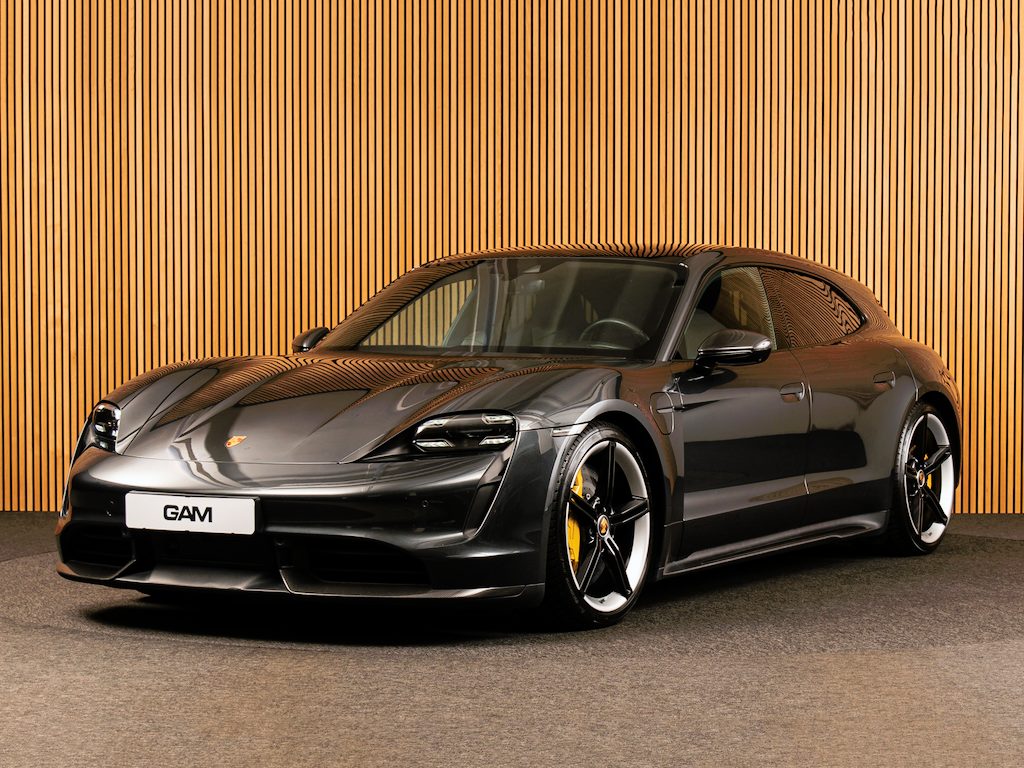 Porsche Taycan Sport Turismo Turbo S 93 kWh CERAMIC | PANO | 18VOUDIG | CARBON