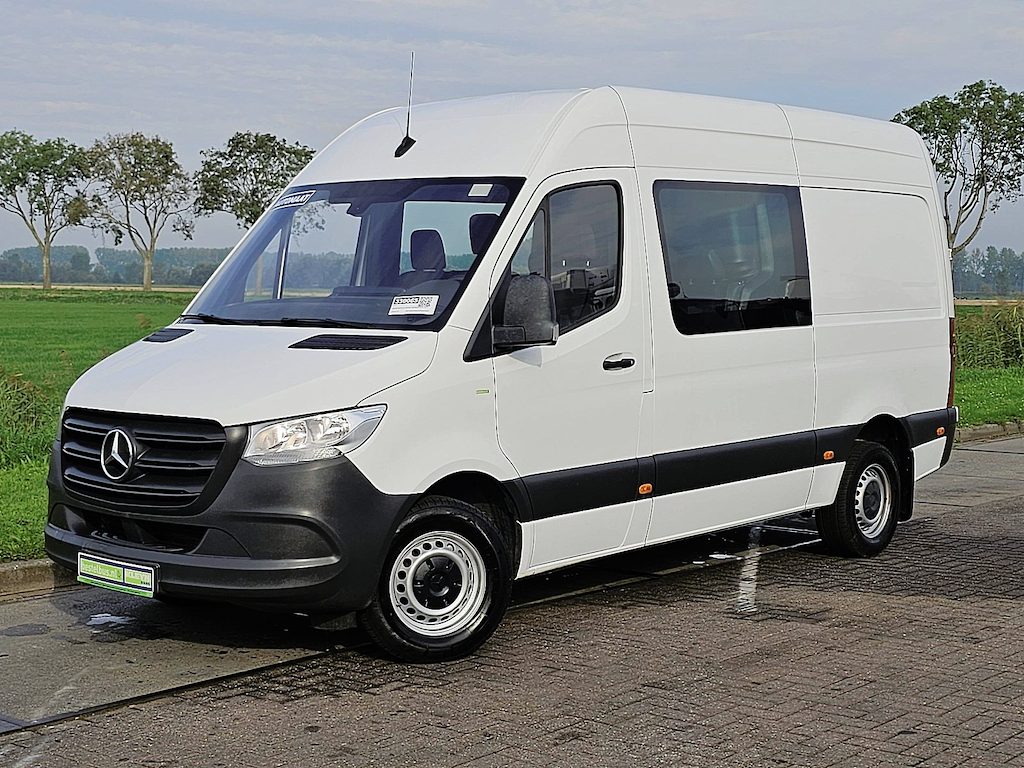 Mercedes-Benz Sprinter 317 1.9 CDI L2H2 Dubbel Cabine Cruise control, Airco, Carplay, Camera, Climate control, Dodehoek detectie, 3.5T-trekhaak