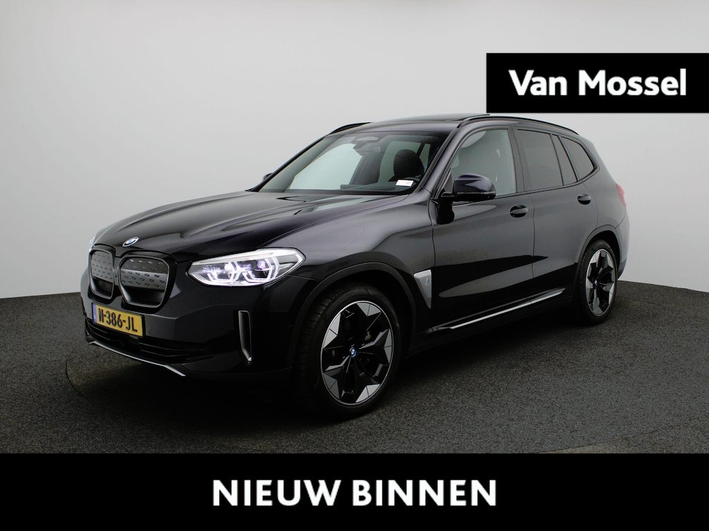 BMW iX3 High Executive 80 kWh | Apple Carplay / Android Auto | Panoramadak | Stoelverwarming | Camera | Trekhaak |