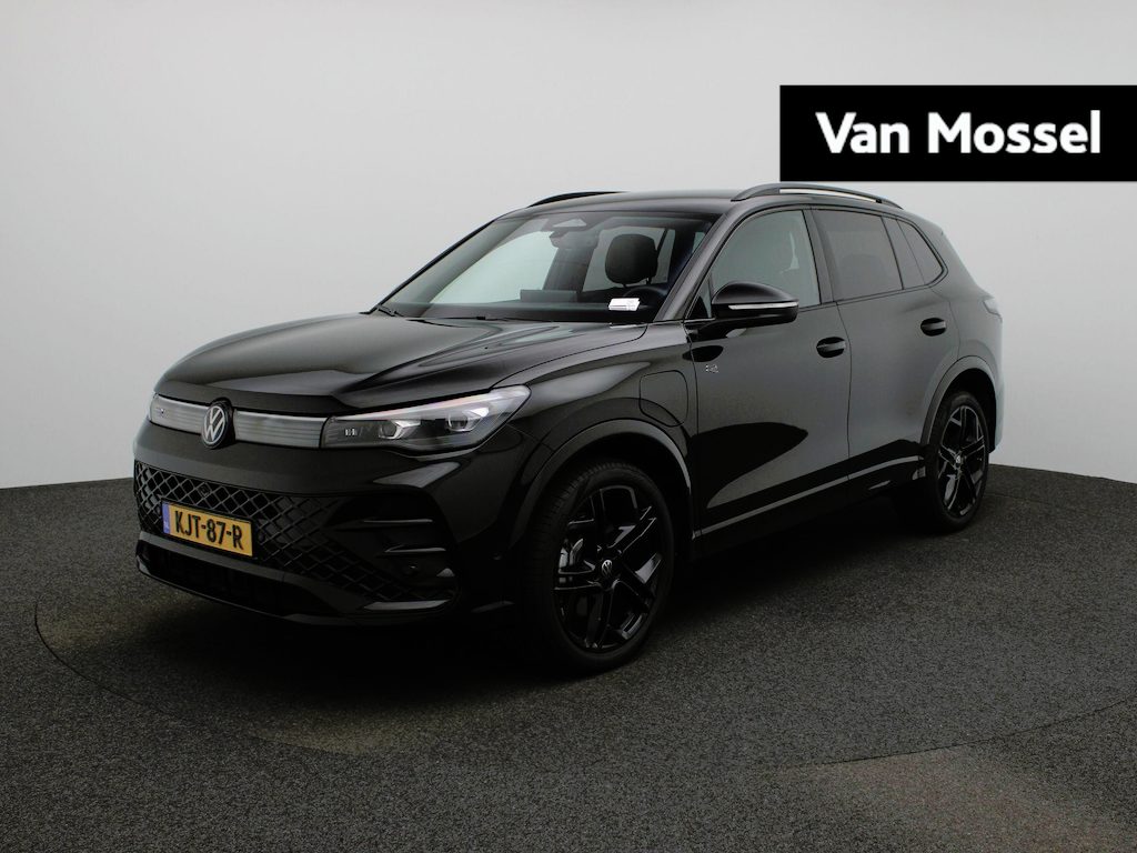 Volkswagen Tiguan 1.5 eHybrid R-Line Edition 204 PK| Origineel Nederlands | SOH 100% | Trekhaak | LEDER Interieur | 360 Camera | Stoelventilatie | Stuurwielverwarming | Stoelverwarming