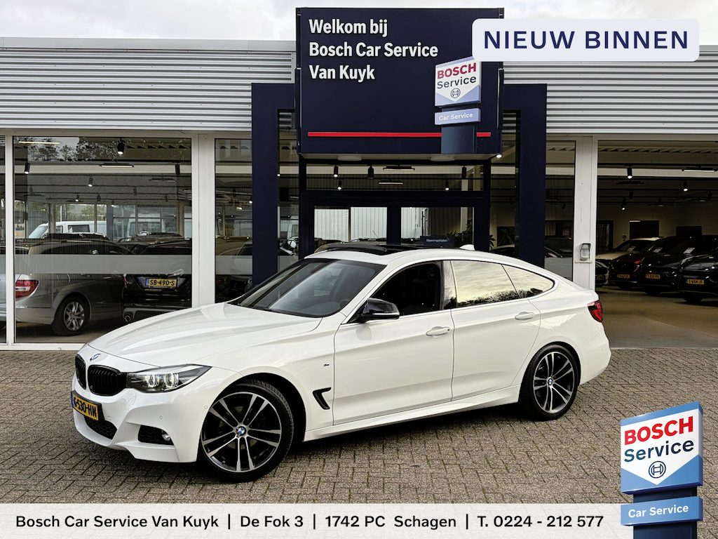 BMW 3-Serie Gran Turismo 320i High Executive Edition / Automaat / NL-Auto / Vol-Leder / Schuif-Kanteldak / Stoelverwarming / Cruise-Control / Climate-Control / Apple-Carplay & Android-Auto / LED / DAB Radio-Bluetooth / Draadloze-Telefoonlader / Camera / 19'' LMV / All-Season / ENZ.