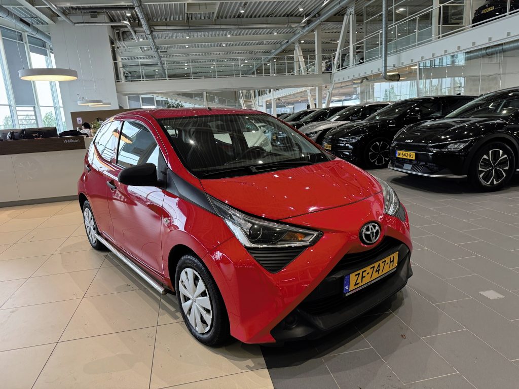 Toyota Aygo 1.0 VVT-i x-fun