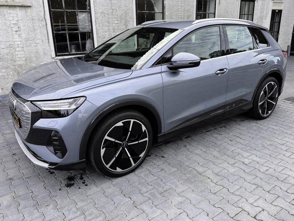 Audi Q4 e-tron 40 L ed. Adv. 77 kWh SOH 92,01%