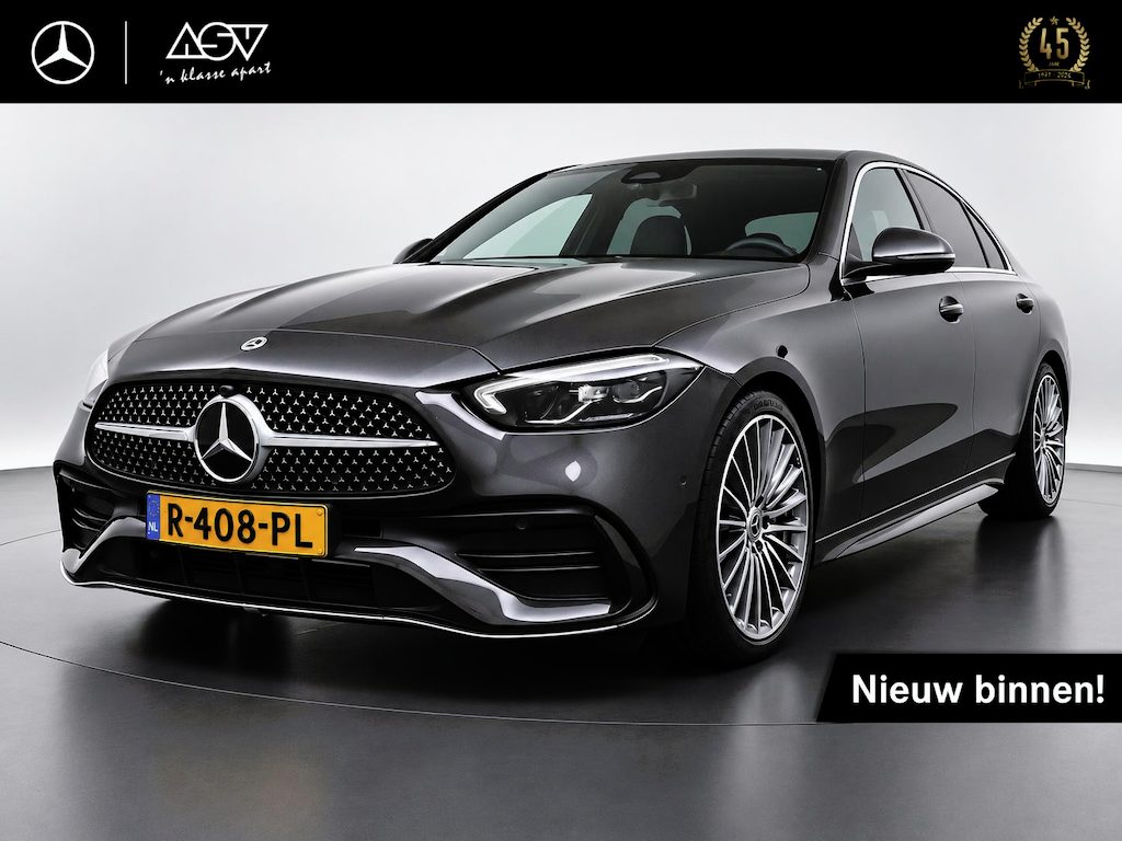 Mercedes-Benz C-klasse 180 AMG Line Afneembare Trekhaak | 19" AMG Velgen | Digital Cockpit | Dodehoekassistent | Stoelverwarming | Camera | Apple CarPlay