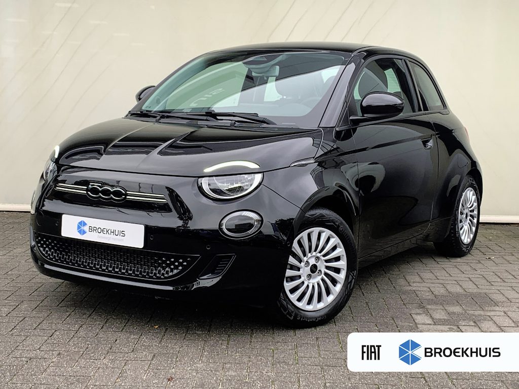 Fiat 500e Lim. 500 e Lim. 42KWH Airco | Camera | Cruise Control | DAB | Dode Hoek | Keyless | Navi | Stoelverwarming |
