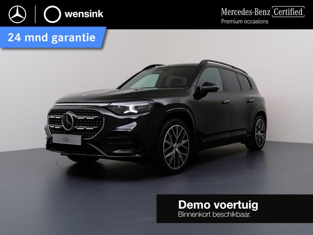 Mercedes-Benz GLB 200 Business Solution AMG | Night | Panoramadak | Memorypakket | 20” LM-velgen | Multibeam LED | Achteruitrijcamera |