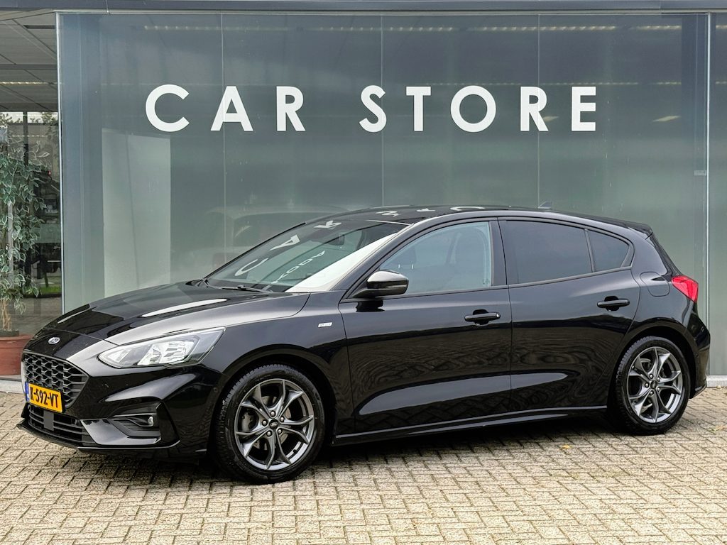 Ford Focus 1.0 EcoBoost Hybrid ST Line B&O Carplay Dodehoek WINTERPACK