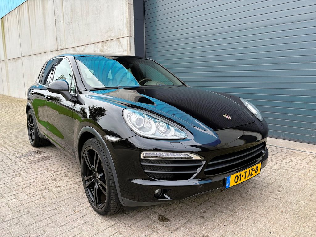 Porsche Cayenne 4.8 S AUT 400PK LUCHTVERING NAVI 2011