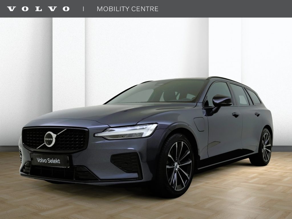 Volvo V60 T6 AWD Plus Dark | Trekhaak | Harman/Kardon | Dodehoekdetectie |