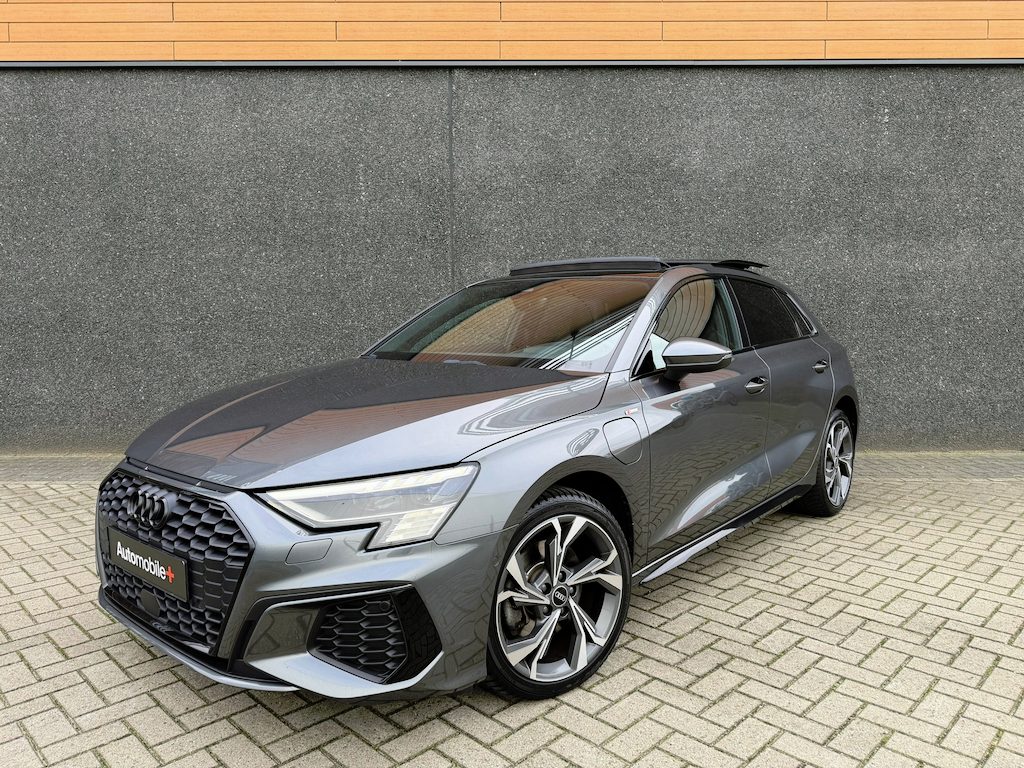 Audi A3 Sportback 40 TFSI e 3x S Line Pano B&O Head-Up Ambi Matrix